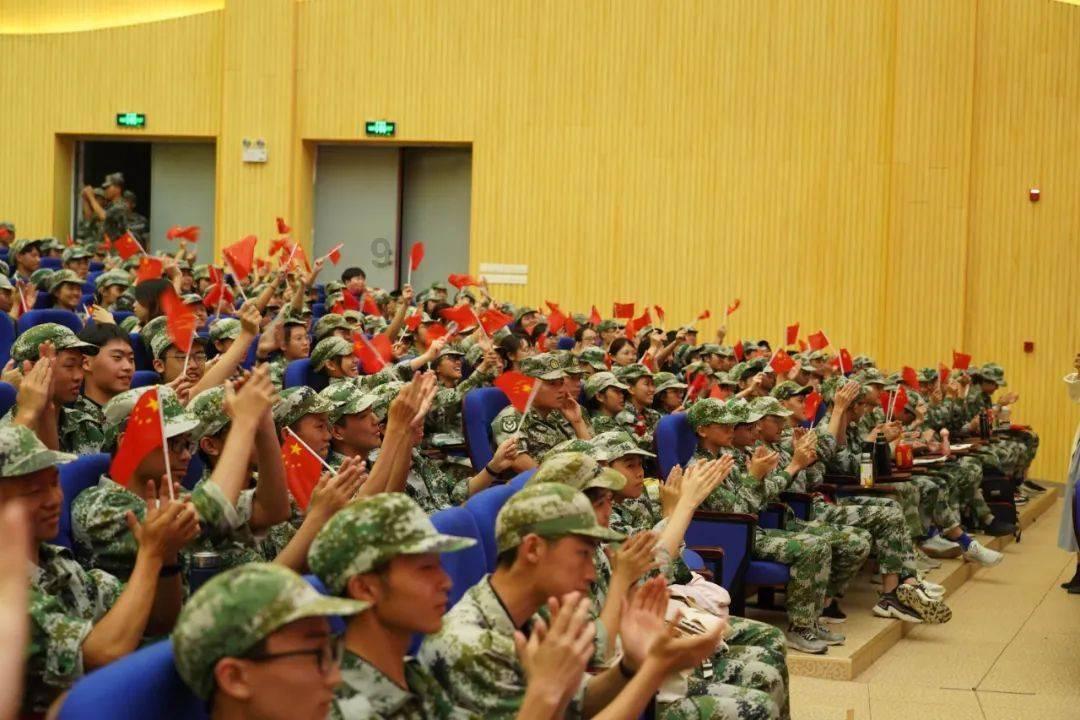 绿萝怎么养才能更旺盛？游戏画面